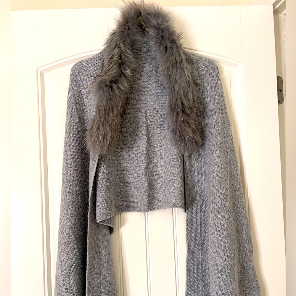 Cashmere/Wool wrap J. McLaughlin